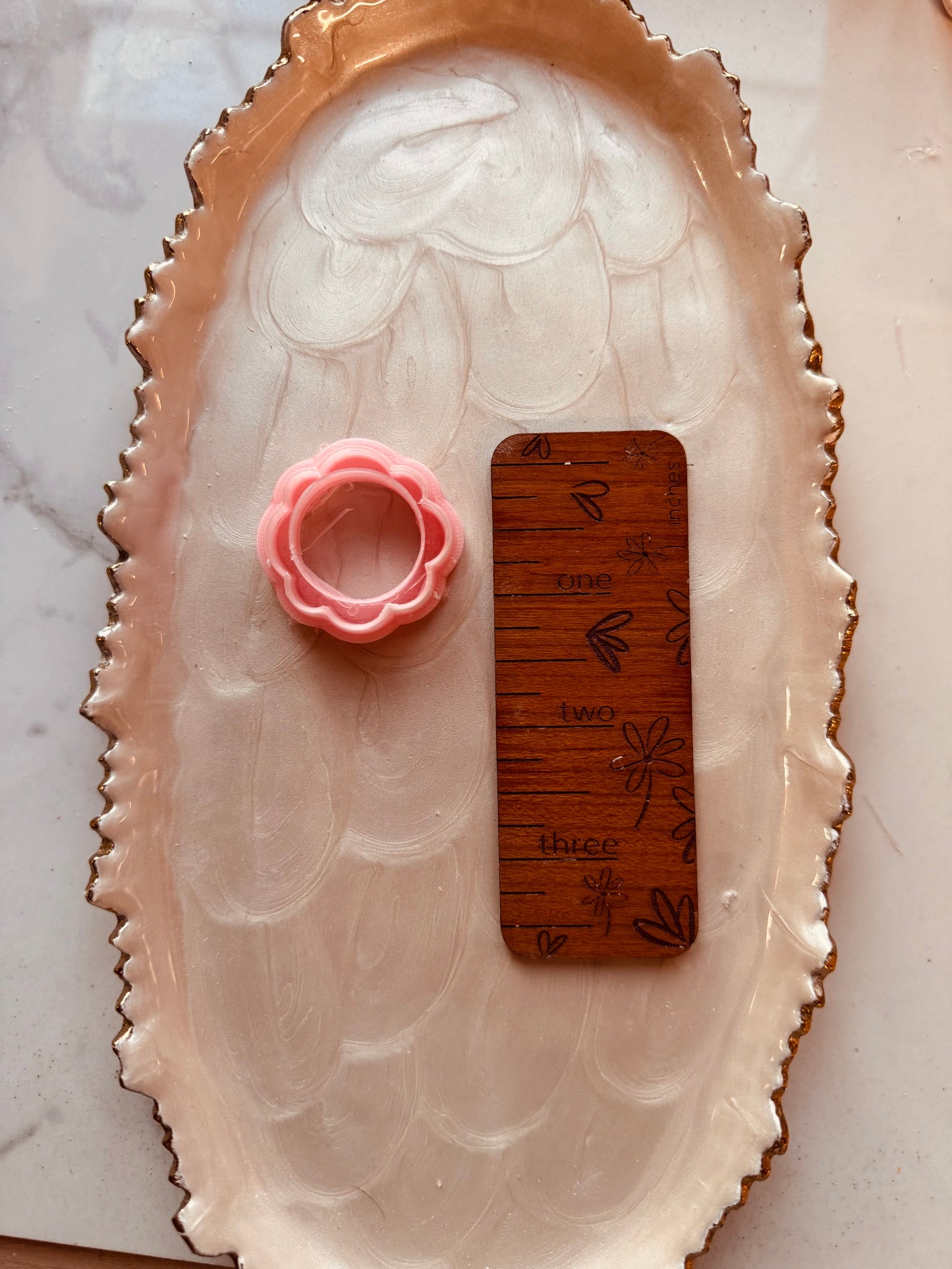 Organic Scallop Circle Clay Cutter