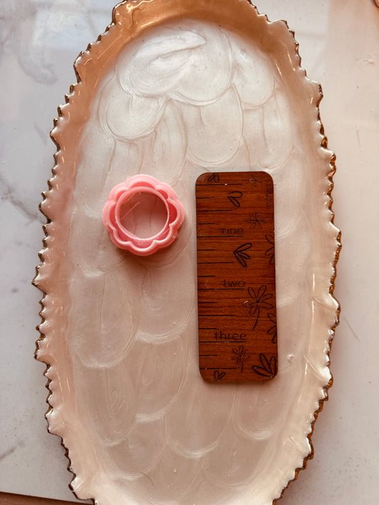 Organic Scallop Circle Clay Cutter