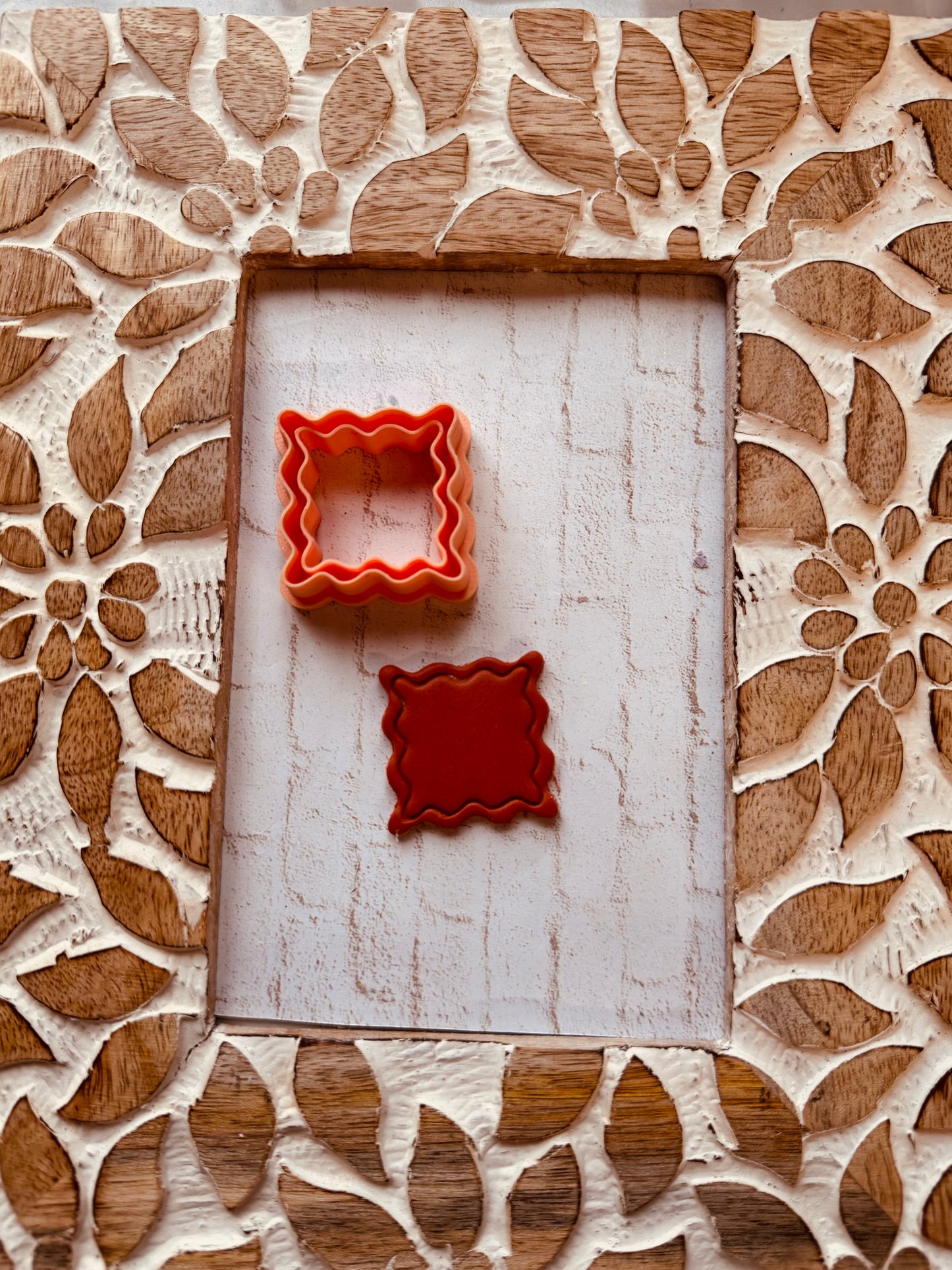 Bordered Wavy Square Clay Cutter