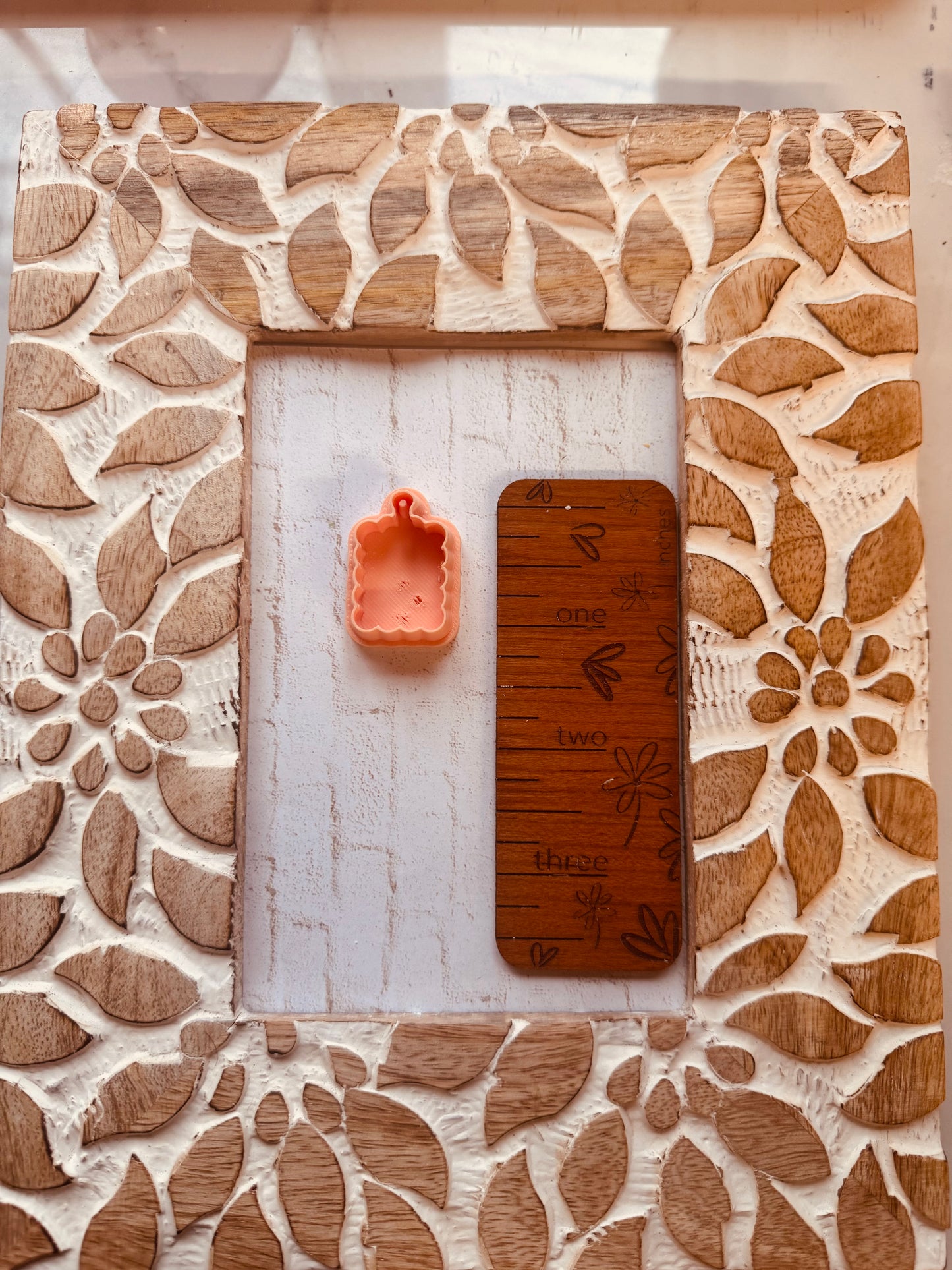 Scalloped Charcuterie Board Cutter