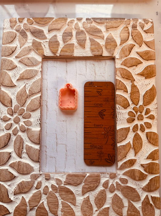 Scalloped Charcuterie Board Cutter