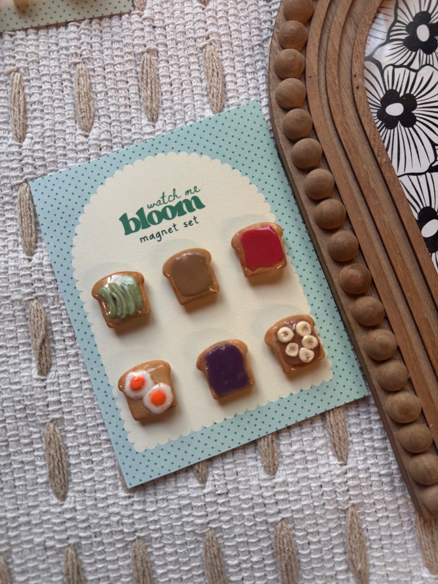 Toast Magnet Set