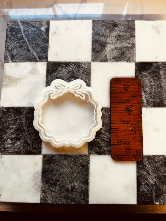Bow Frame Ornament Clay Cutter