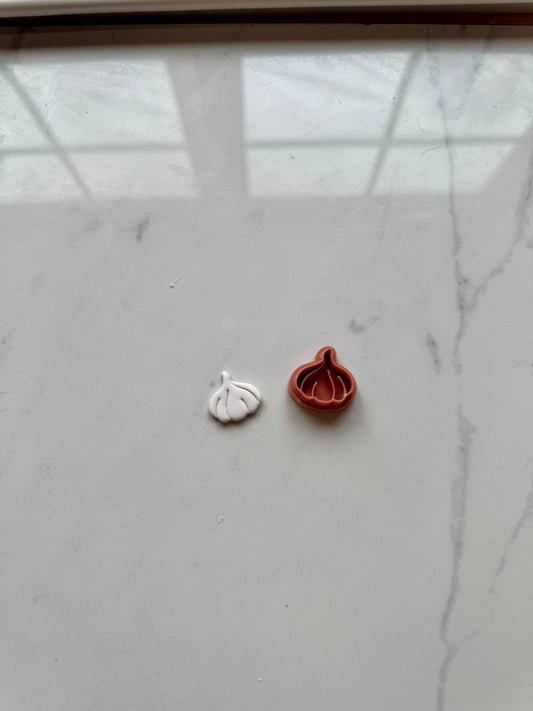 Garlic Clay Cutter