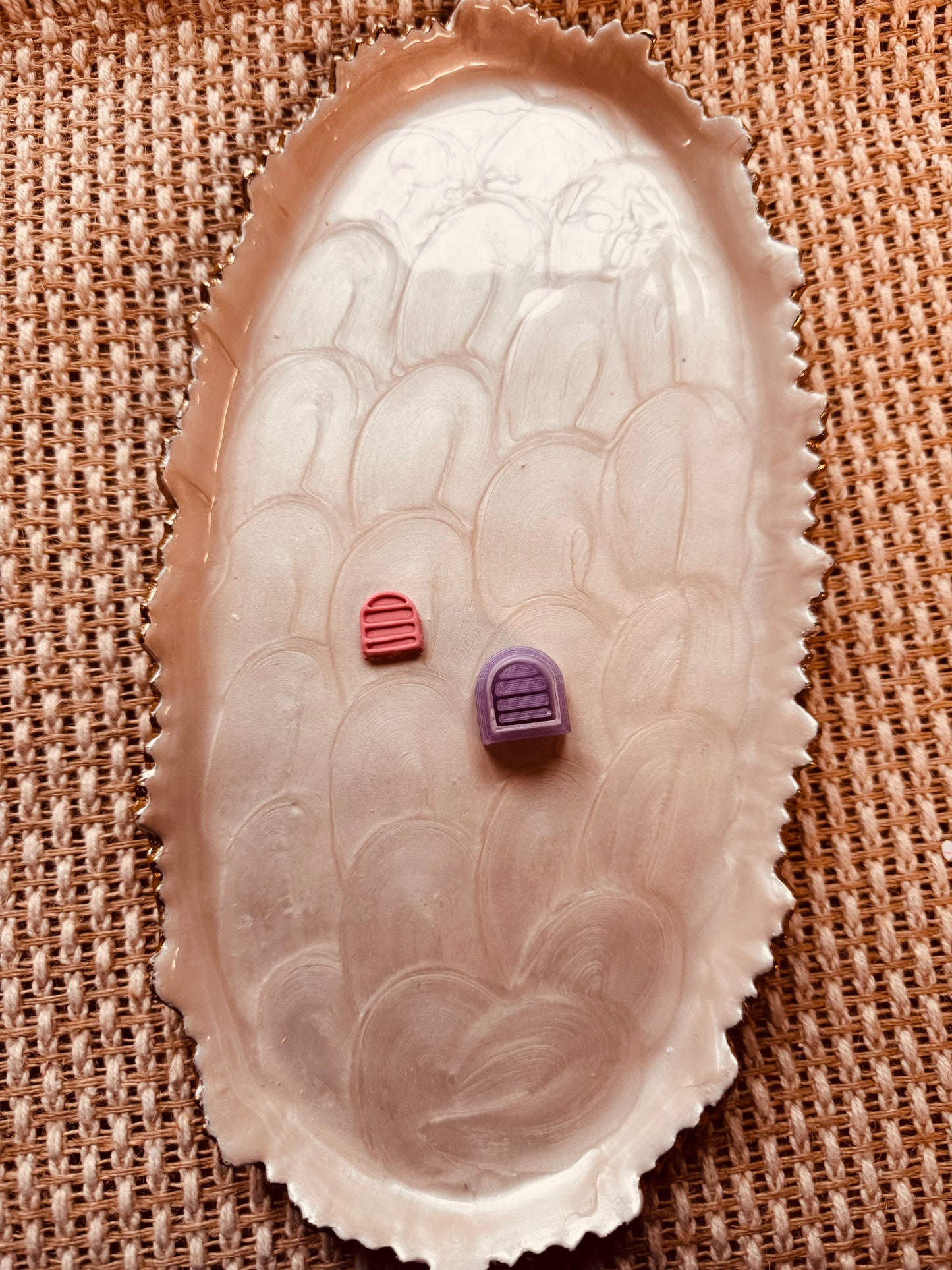 Bookshelf Stud Polymer Clay Cutter