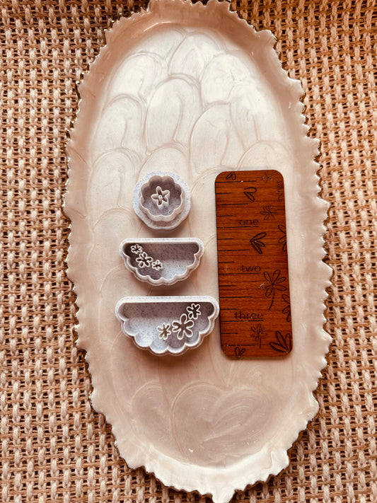 Summer Floral Scallop Clay Cutter Set