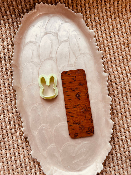 Simple Bunny Head Clay Cutter