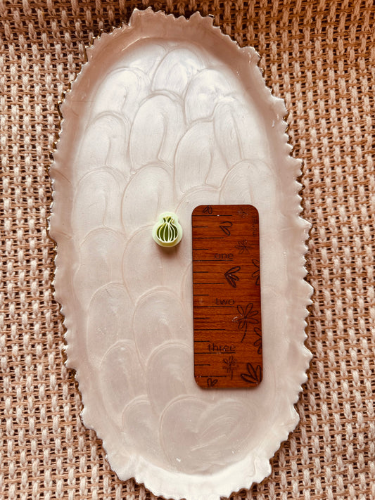 Onion Stud Clay Cutter