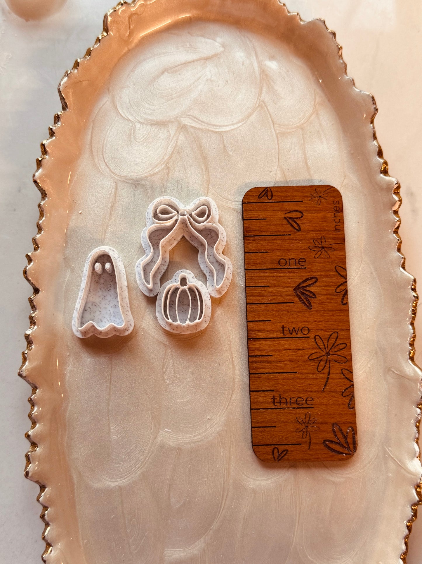 Bow and Ghost/Pumpkin Clay Cutter Set