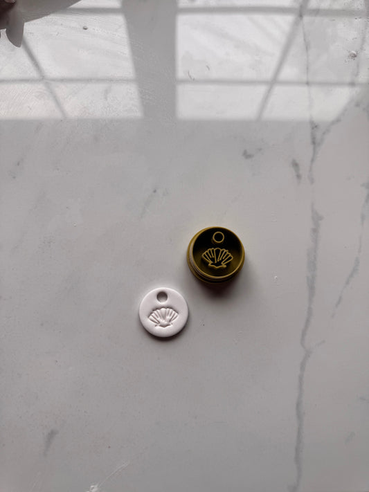 Embossed Shell Circle Hoop Cutter