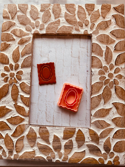 Wavy Scallop Oval Frame Clay Cutter