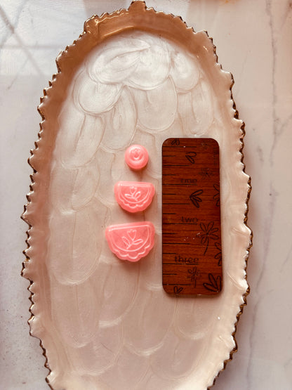 Frilly Floral Clay Cutter Set