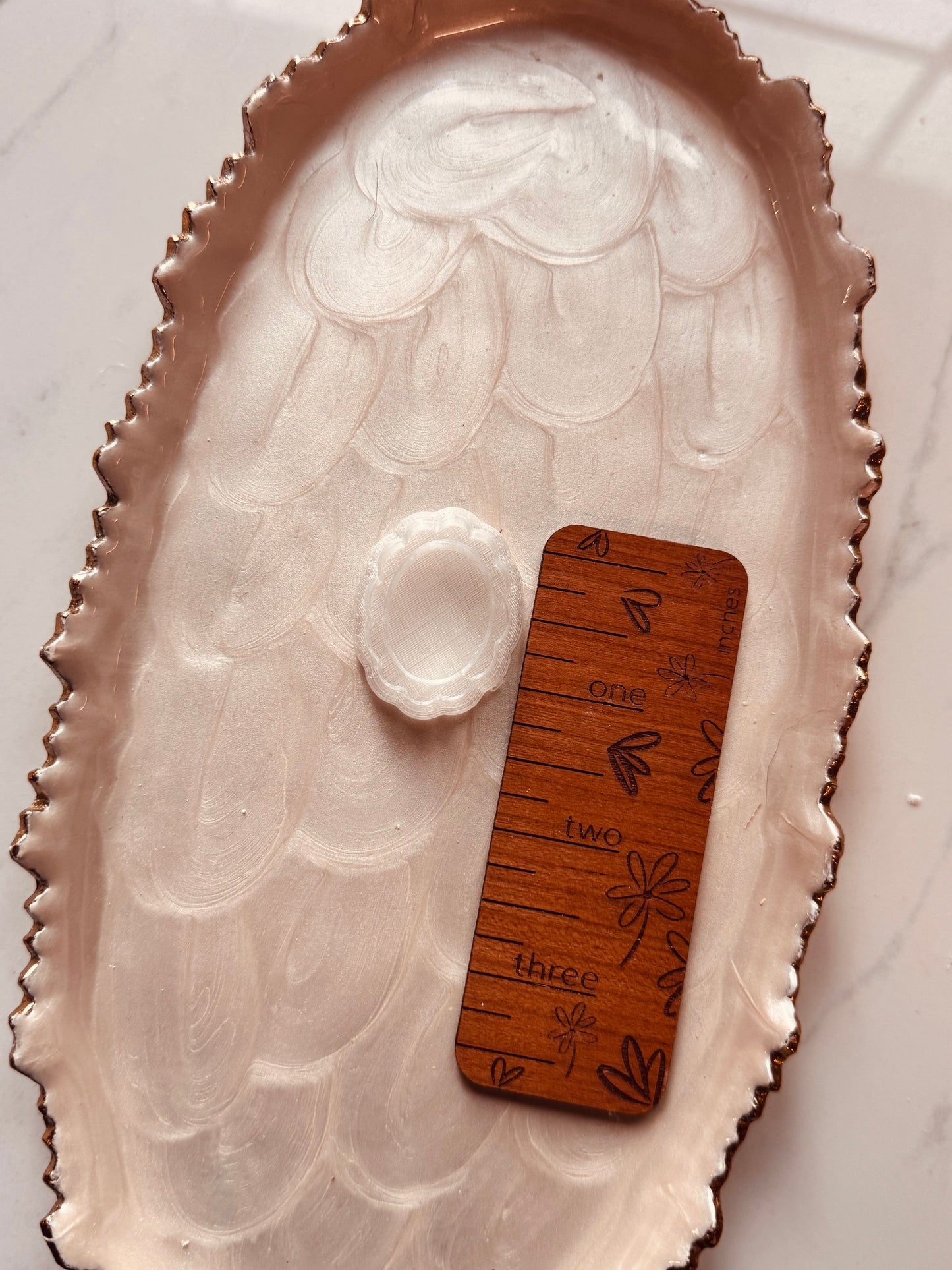 Scalloped Oval Clay Cutter