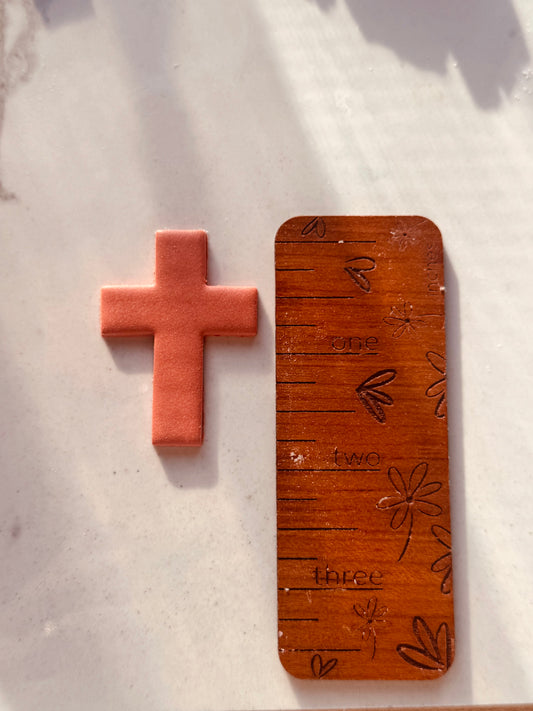 Plain Cross Clay Cutter