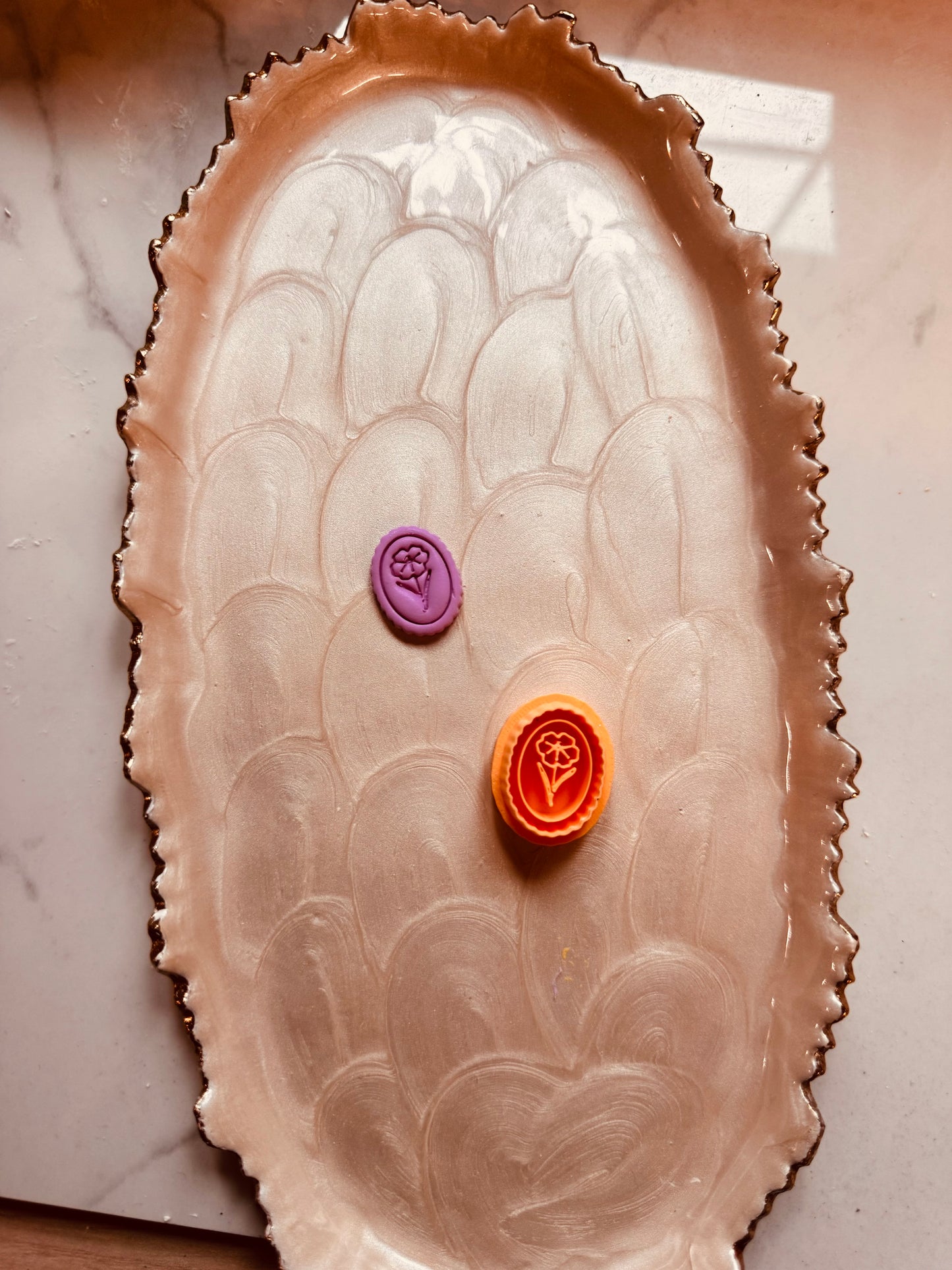 Floral Scallop Oval Clay Cutter