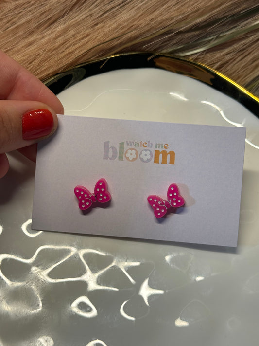 minnie bow studs (acrylic)