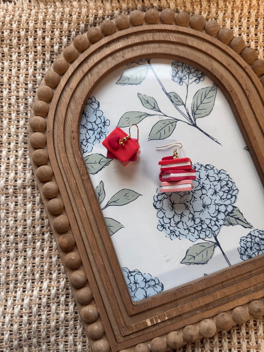 Valentines Bookstack