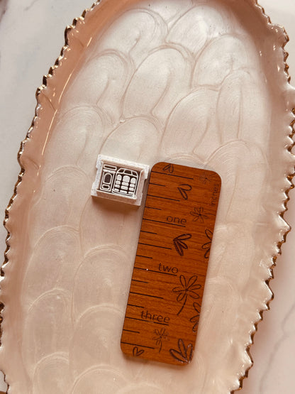 Bookstore Clay Cutter