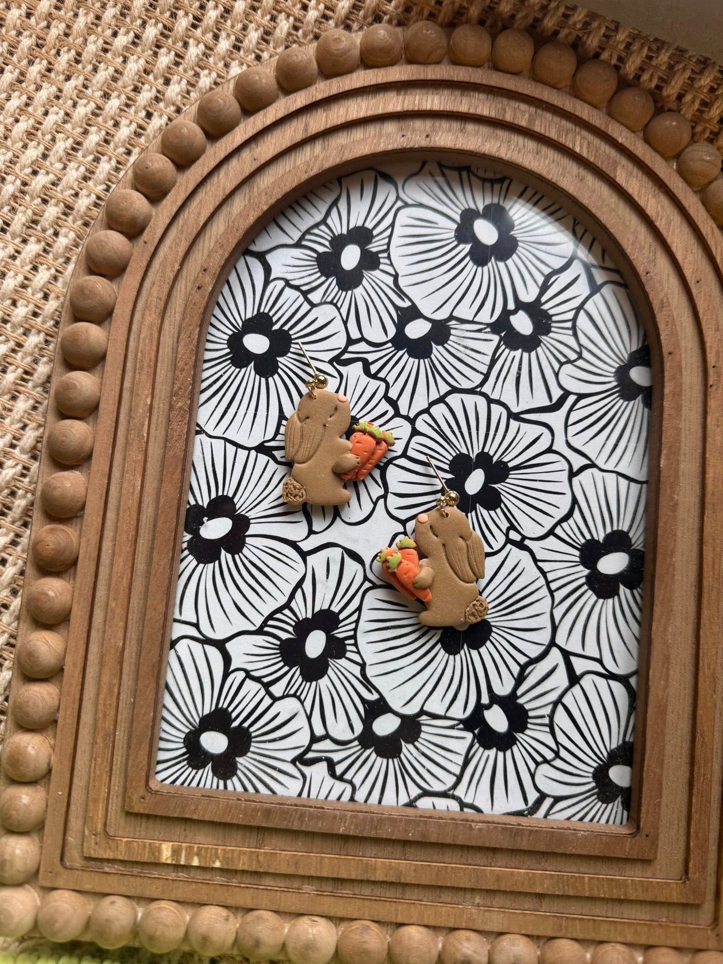 Bunnies Holding Carrots Earrings