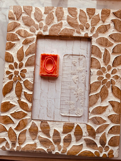 Wavy Scallop Oval Frame Clay Cutter