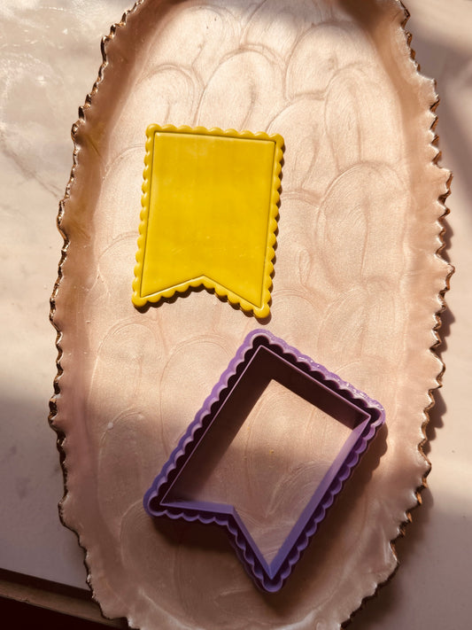 Scalloped Banner Clay Cutter