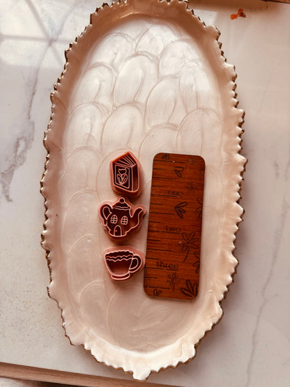 Cozy Bookish Clay Cutter Set