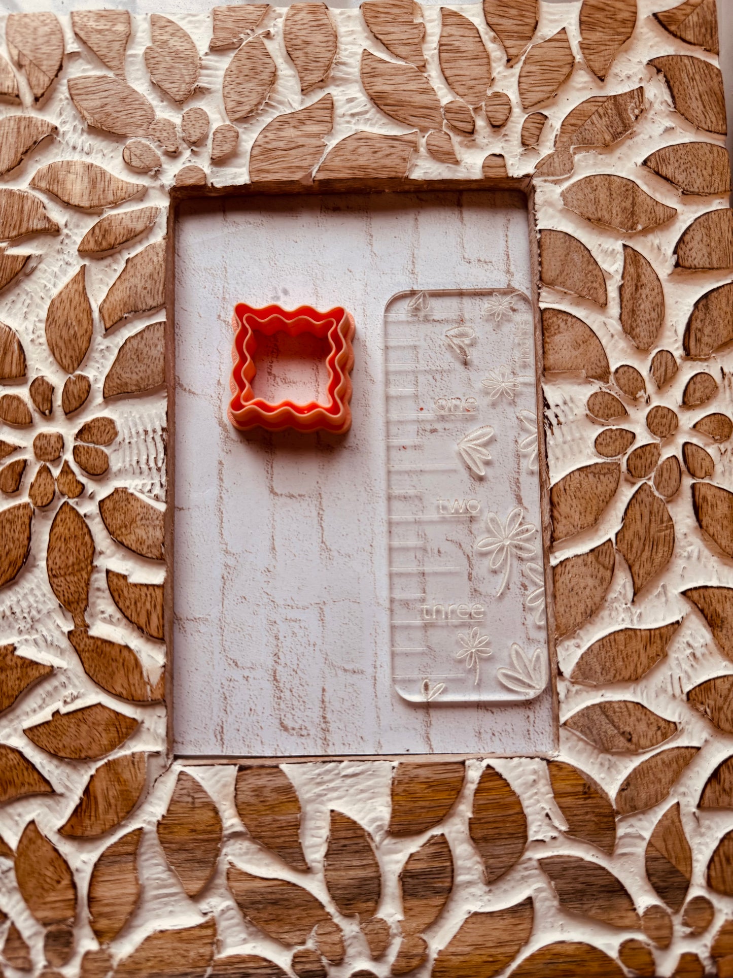 Bordered Wavy Square Clay Cutter