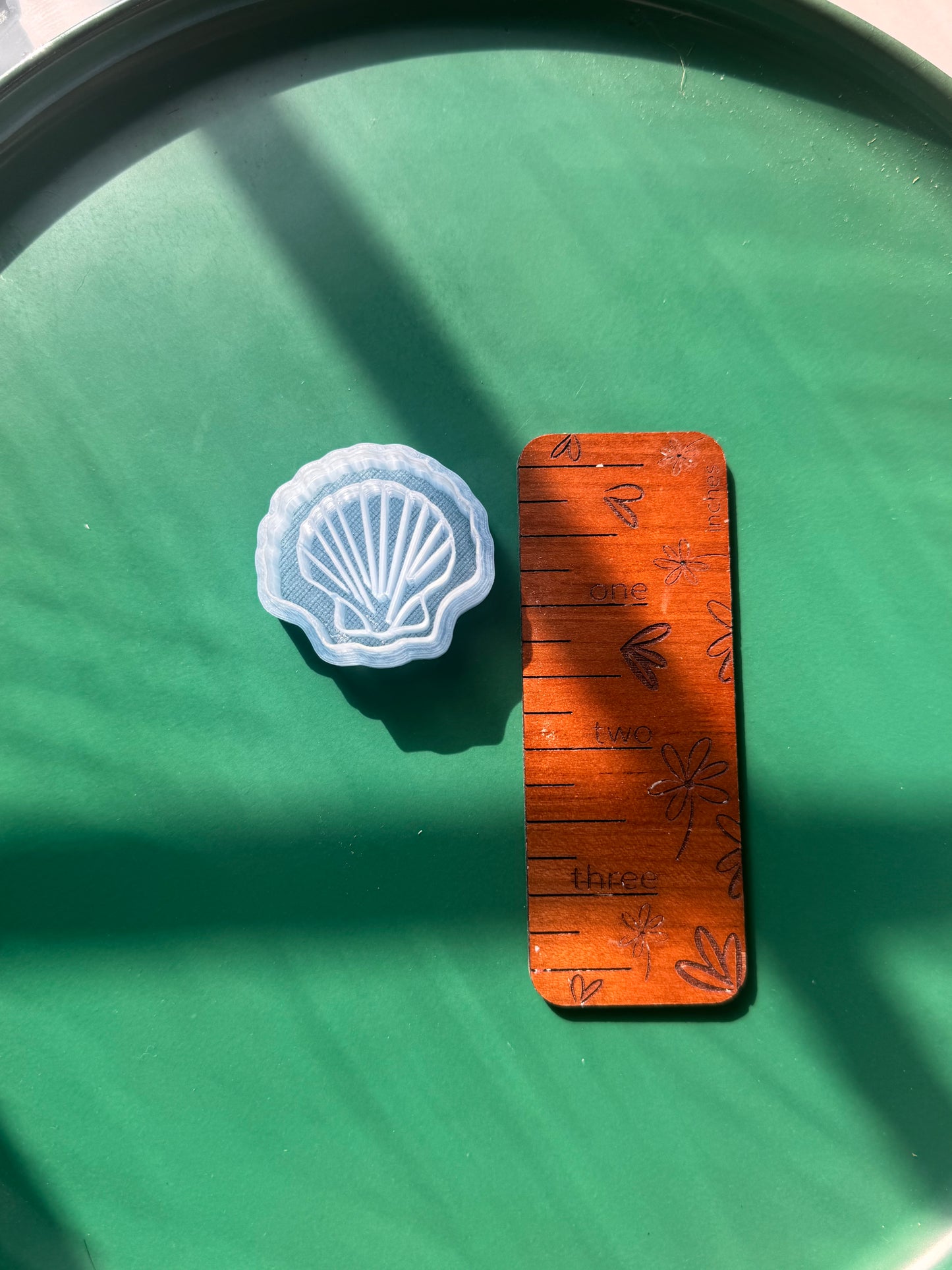Double Shell Clay Cutter