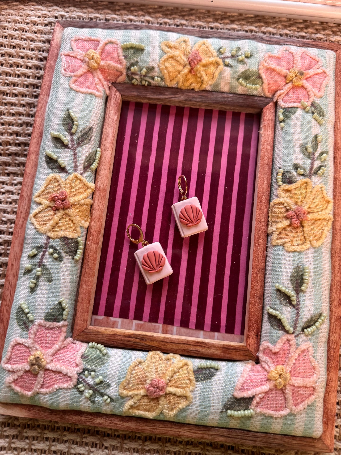 Pink Seashell Books