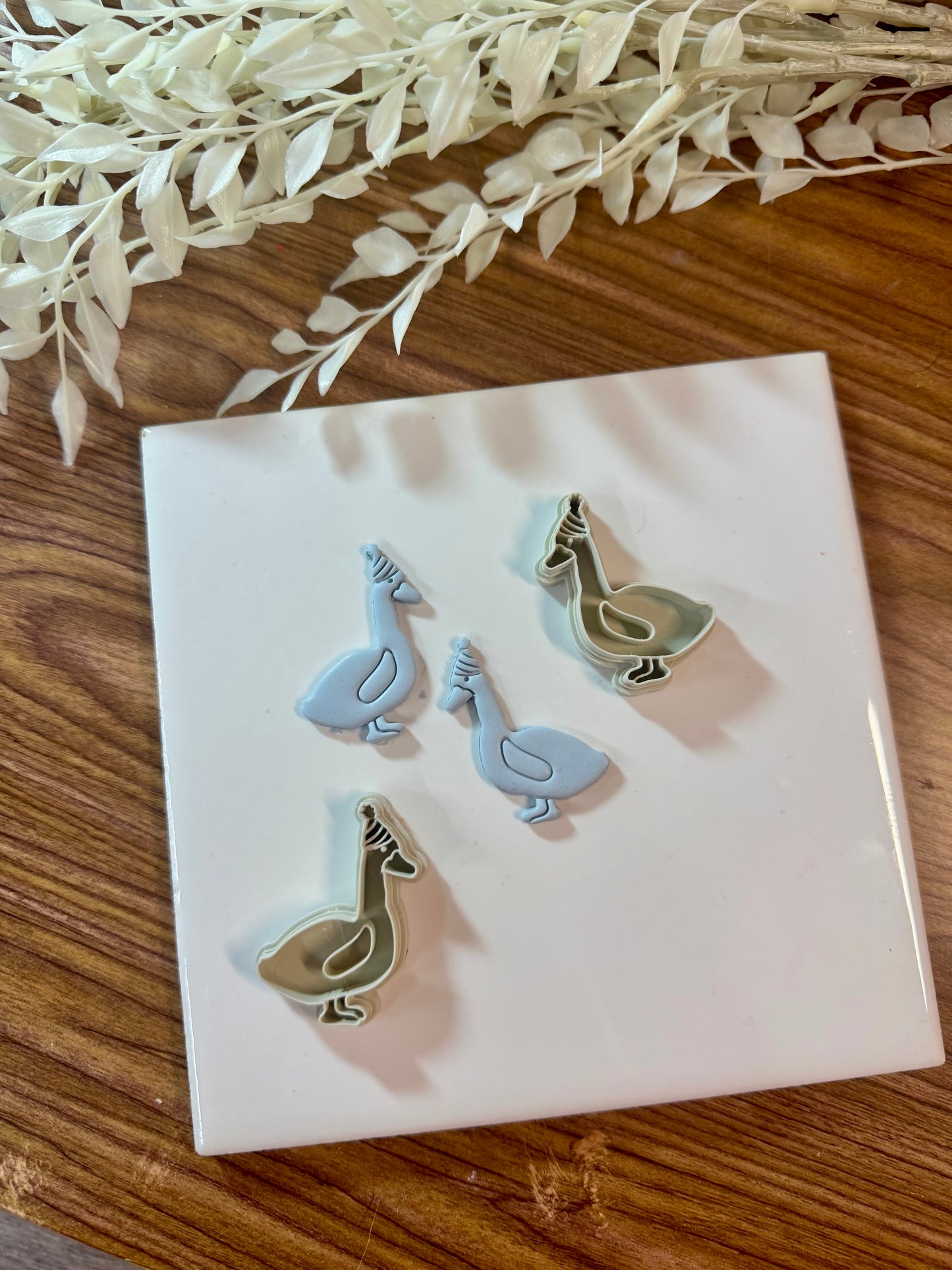 Party Hat Goose Mirrored Cutter Set