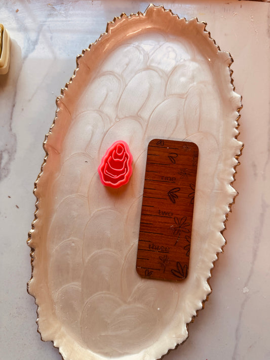 Oyster Mirrored Clay Cutter Set