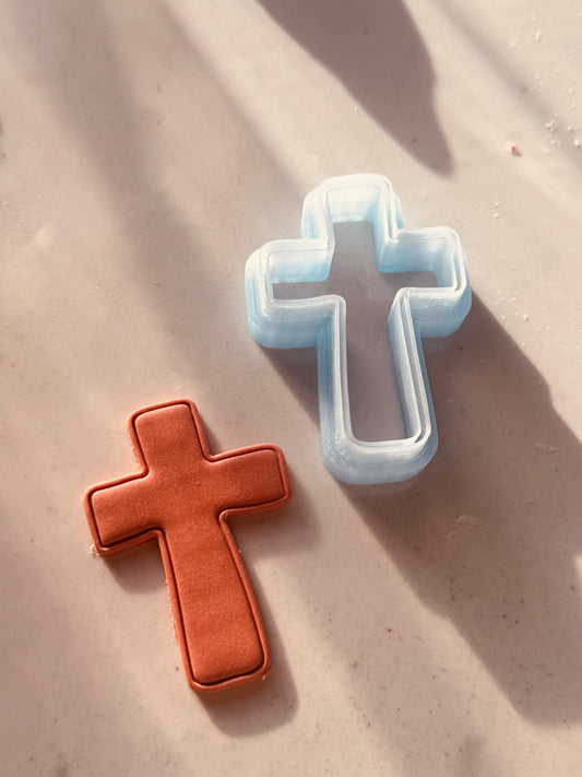 Bordered Cross Clay Cutter