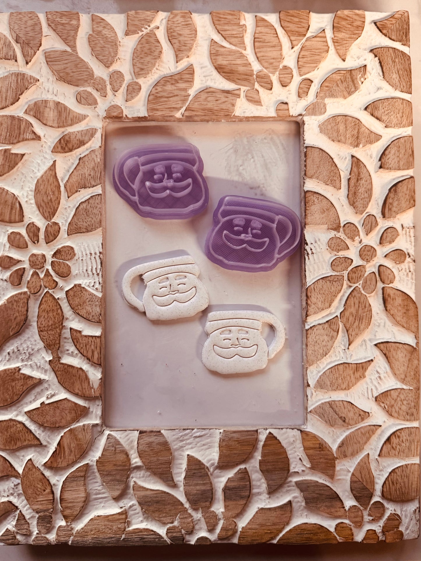 Santa Mugs Mirrored Cutter Set