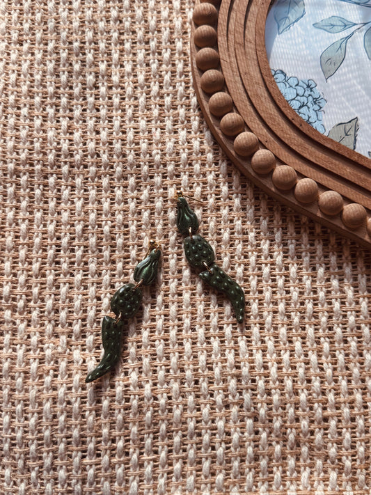Alligator Dangles