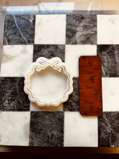 Bow Frame Ornament Clay Cutter