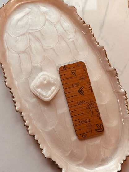 Sylvia Hoop Clay Cutter