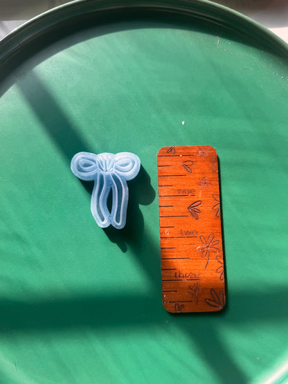 Shell Bow Clay Cutter