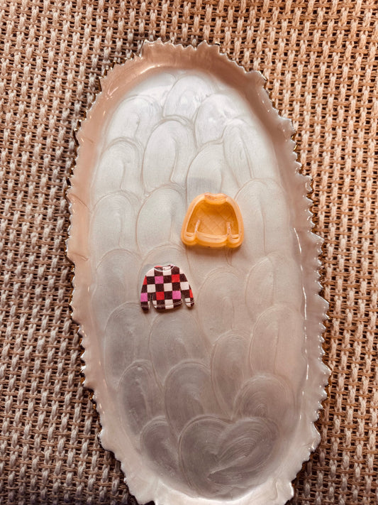 Simple Sweater Clay Cutter
