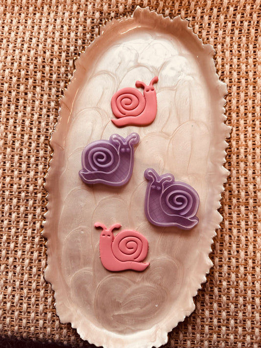 Large Snails Mirrored Clay Cutter Set