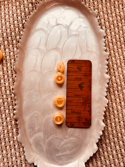 Complete Set of Bookshelf Items Clay Cutters