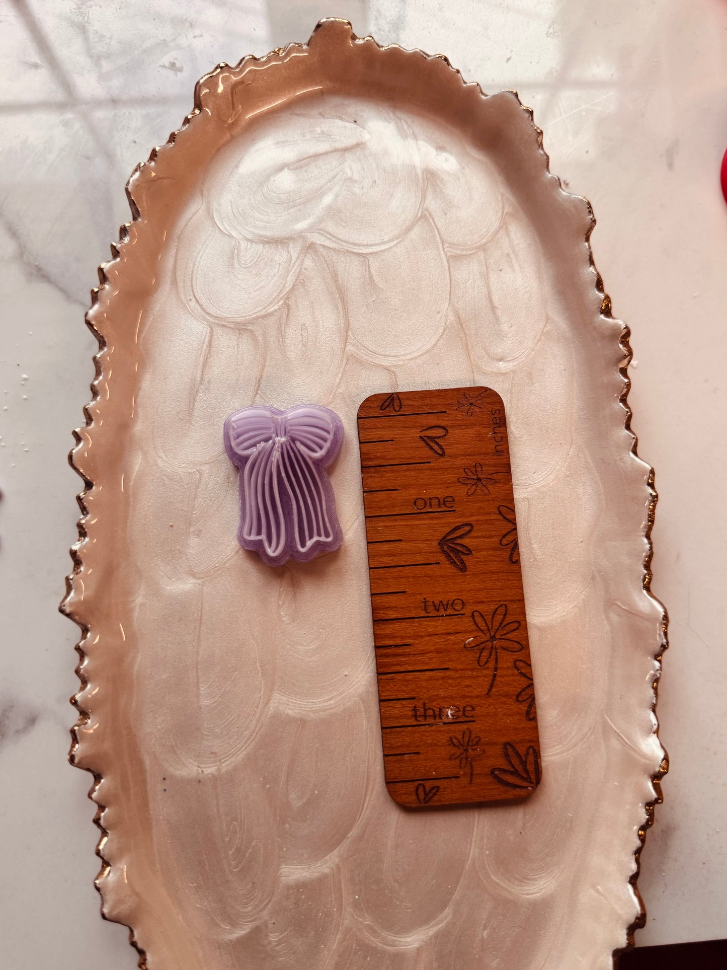 Lined Bow Clay Cutter