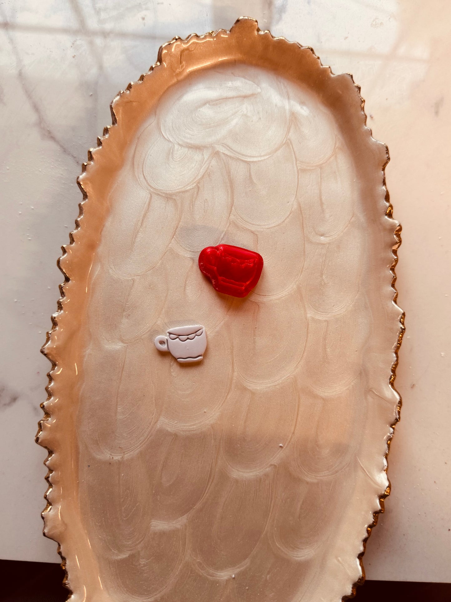 Coffee Cup Mirrored Cutter Set