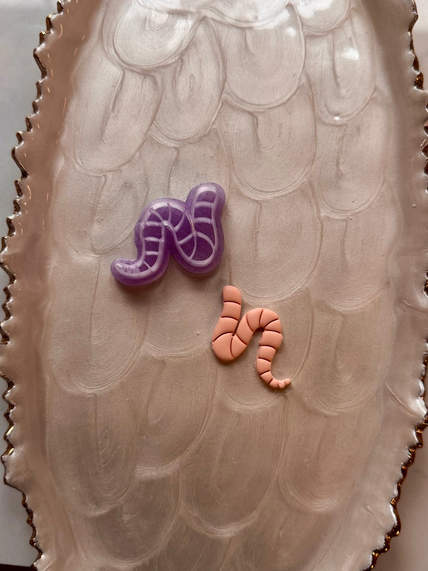 Realistic Worm Clay Cutter