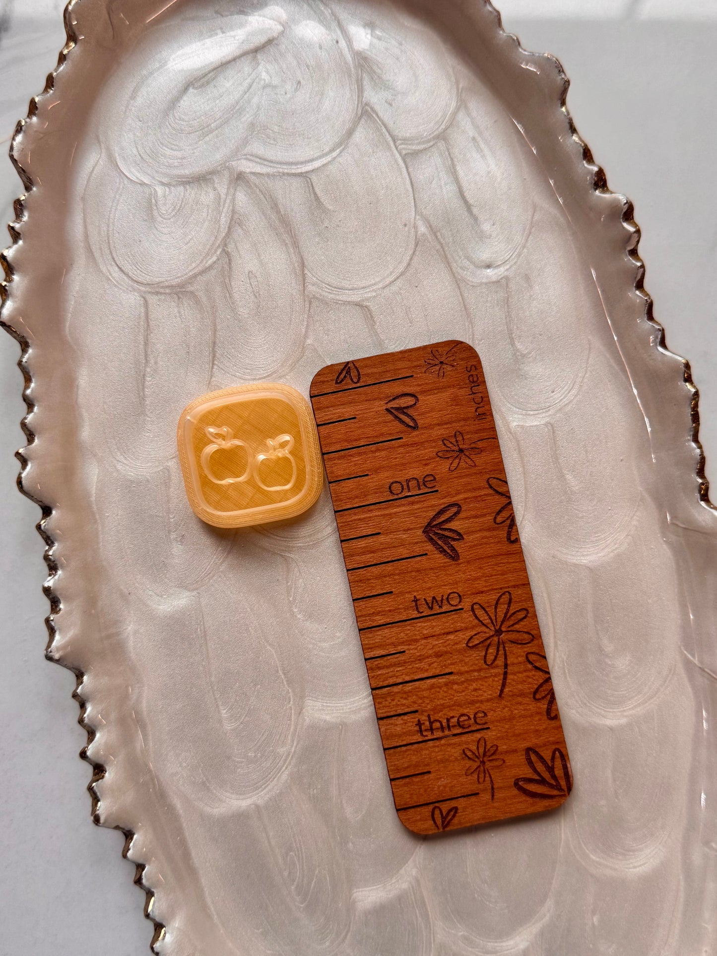 Apples Round Square Clay Cutter