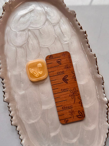 Pencil and Crayon Round Square Clay Cutter