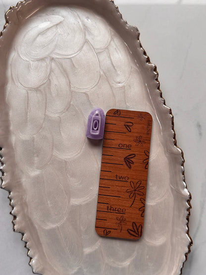 Crayon Stud Clay Cutter