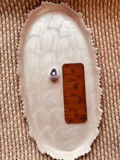 Avocado Stud Clay Cutter