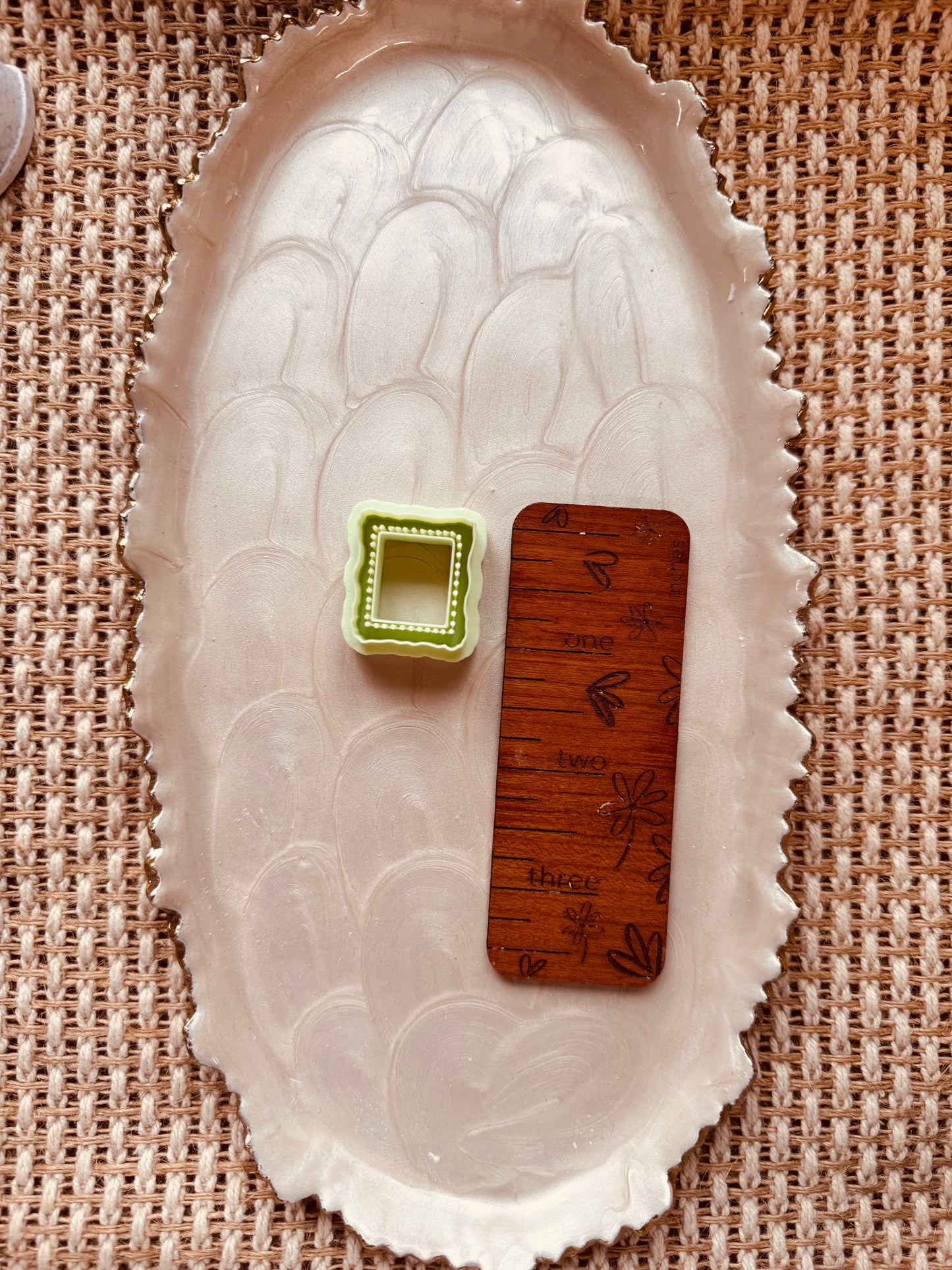 Dotted Frame Clay Cutter