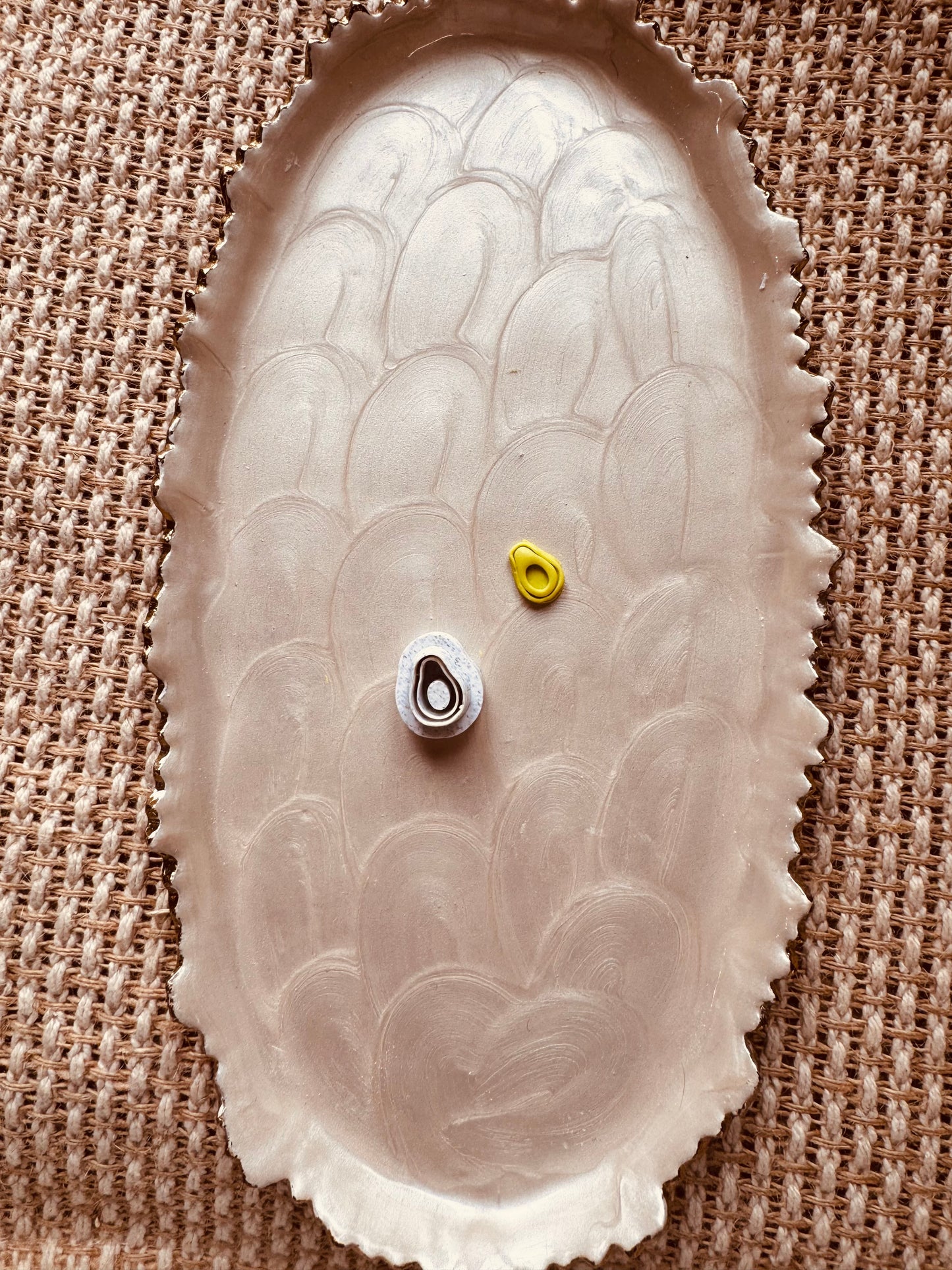 Avocado Stud Clay Cutter