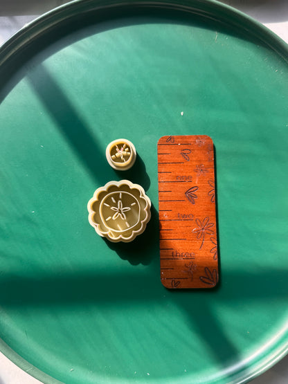 Whimsy Sanddollar Clay Cutter Set